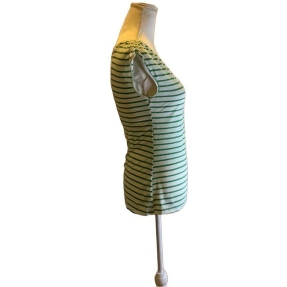 Top - Picture 3 of 4